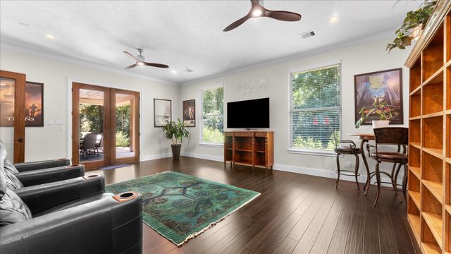648 Nautica Lane, Montgomery, TX 77316