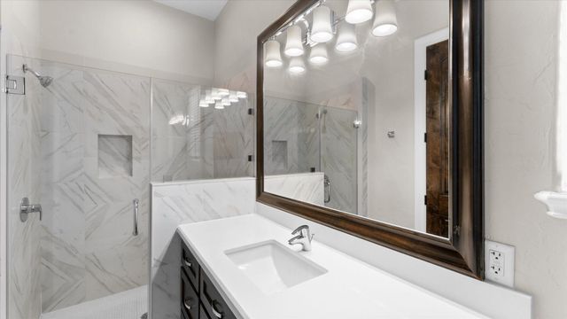 648 Nautica Lane, Montgomery, TX 77316