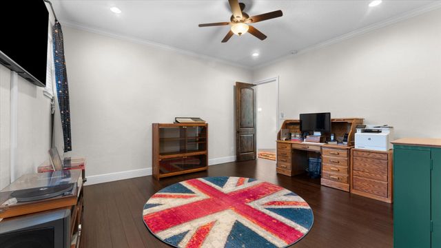 648 Nautica Lane, Montgomery, TX 77316
