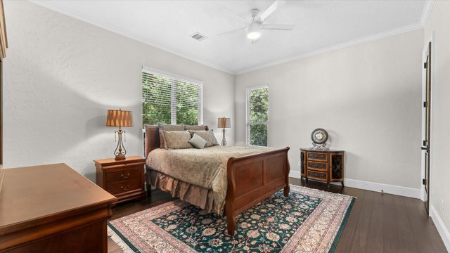 648 Nautica Lane, Montgomery, TX 77316