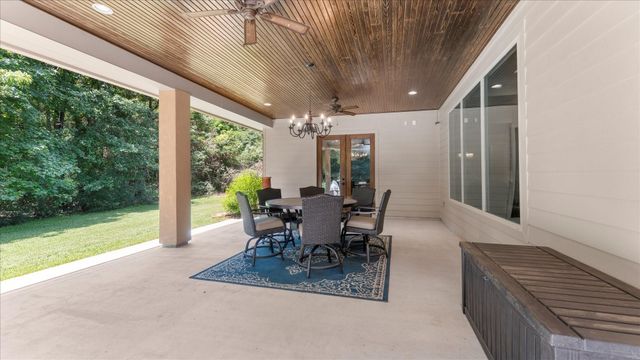 648 Nautica Lane, Montgomery, TX 77316