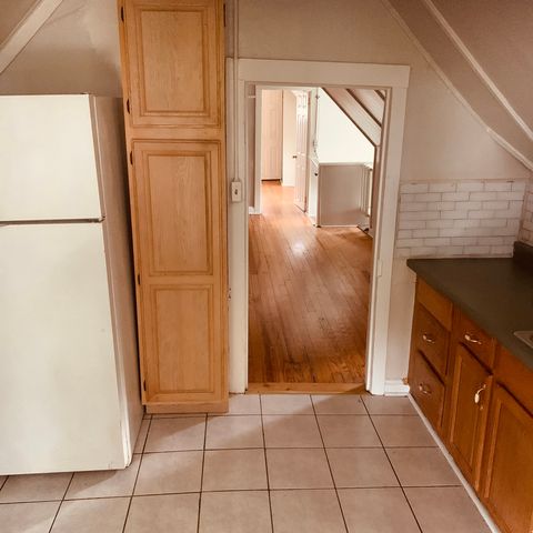 2900 ENOCH Avenue 1, Zion, IL 60099