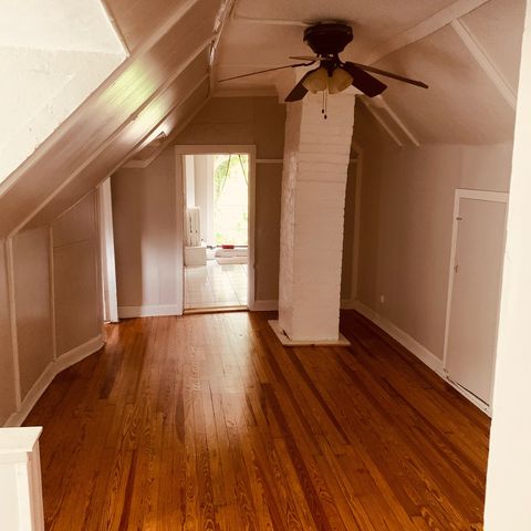 2900 ENOCH Avenue 1, Zion, IL 60099