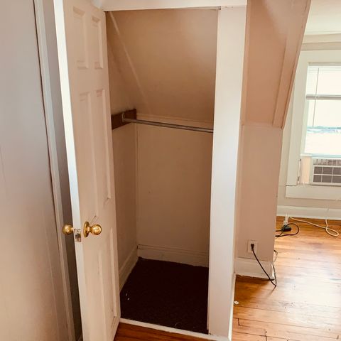 2900 ENOCH Avenue 1, Zion, IL 60099