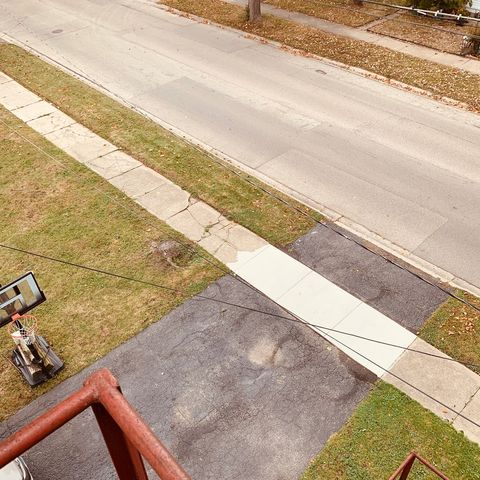 2900 ENOCH Avenue 1, Zion, IL 60099