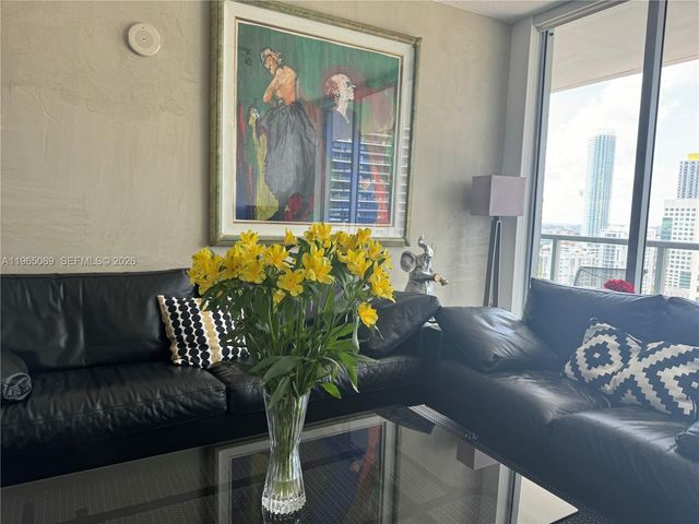 1111 SW 1st Ave 2622-N, Miami, FL 33130