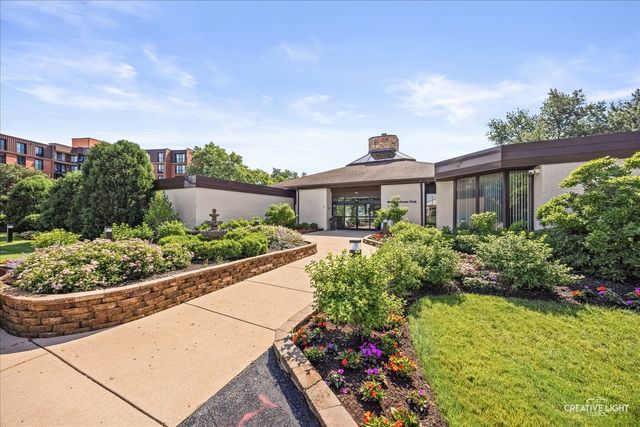 111 Acacia Drive 101, Indian Head Park, IL 60525