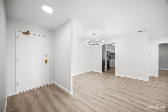 111 Acacia Drive 101, Indian Head Park, IL 60525