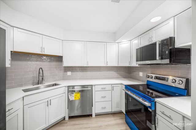111 Acacia Drive 101, Indian Head Park, IL 60525