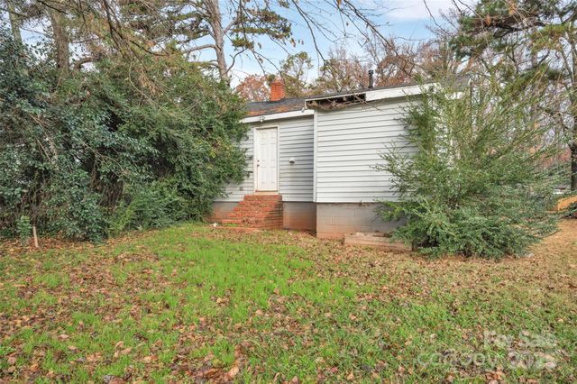 2533 Eddington Street, Charlotte, NC 28208