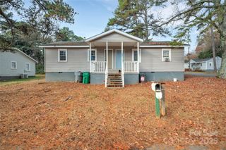 2533 Eddington Street, Charlotte, NC 28208