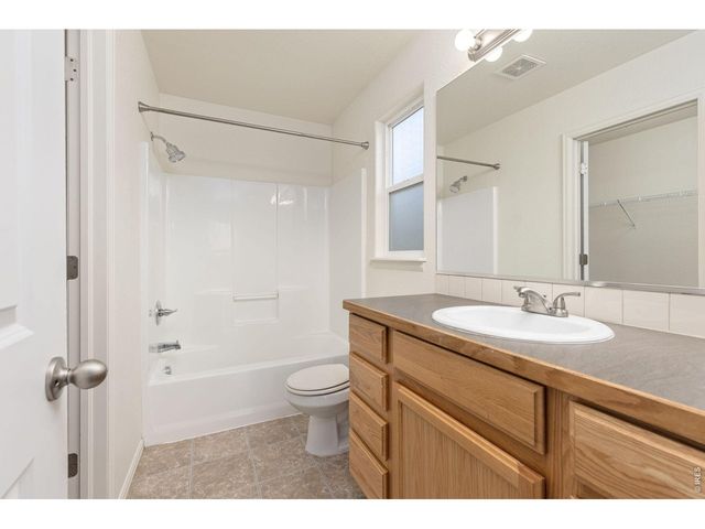 471 Homestead Ln, Johnstown, CO 80534