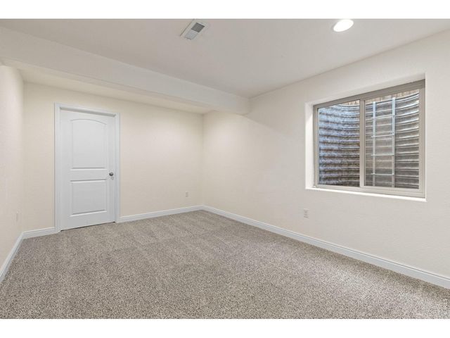 471 Homestead Ln, Johnstown, CO 80534