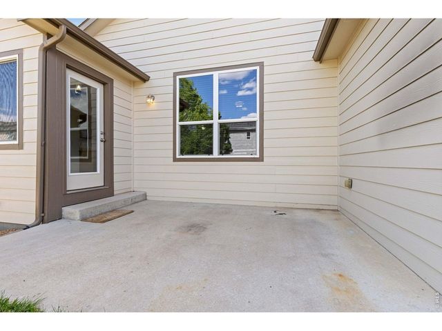 471 Homestead Ln, Johnstown, CO 80534