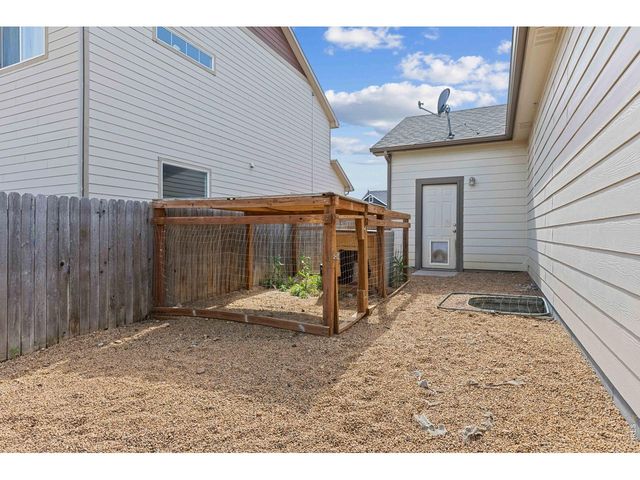471 Homestead Ln, Johnstown, CO 80534
