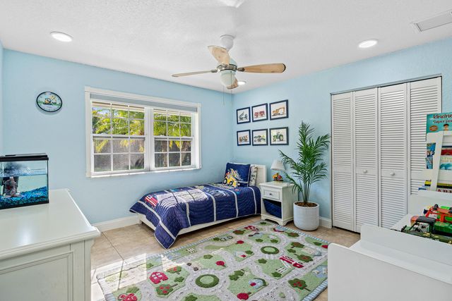 8811 Pinion Drive, Wellington, FL 33467