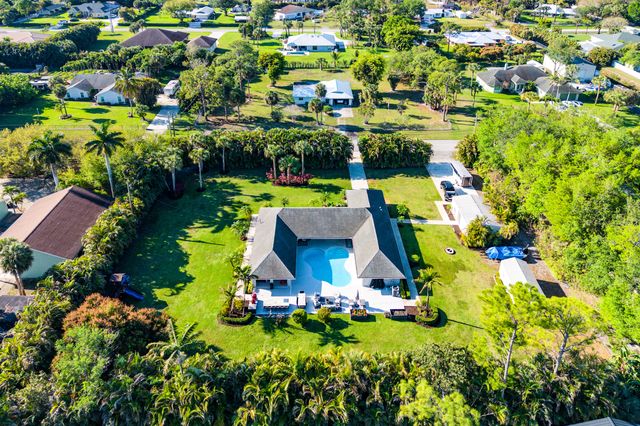 8811 Pinion Drive, Wellington, FL 33467