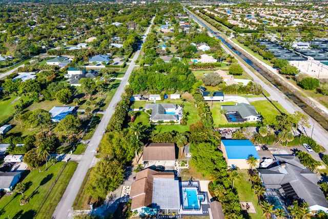 8811 Pinion Drive, Wellington, FL 33467