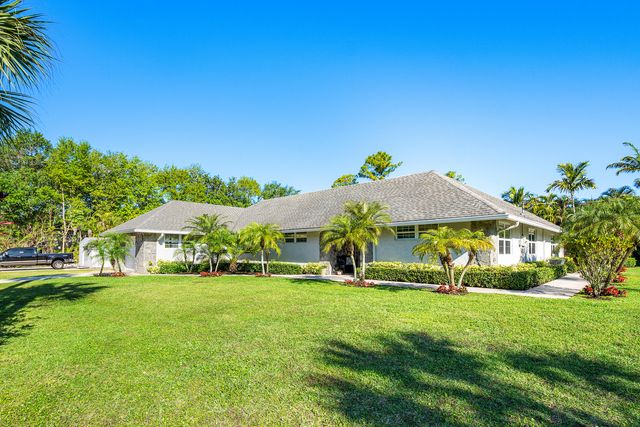 8811 Pinion Drive, Wellington, FL 33467