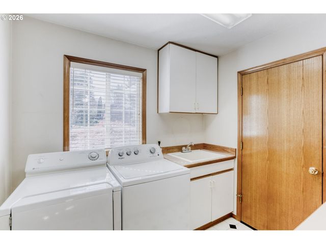 15035 Sw GEARHART Dr, Beaverton, OR 97007