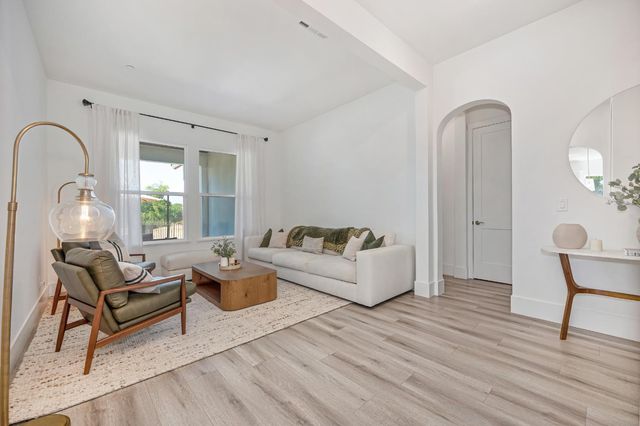 5970 Secret Preserve Ct, Rocklin, CA 95677