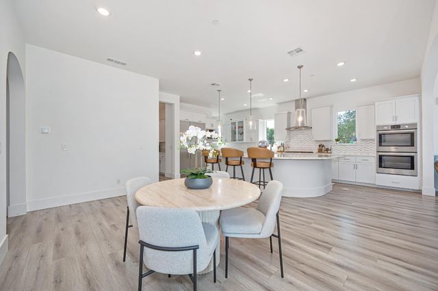 5970 Secret Preserve Ct, Rocklin, CA 95677