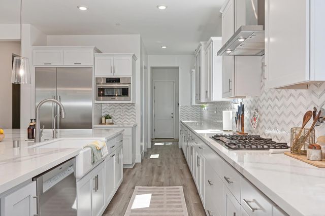 5970 Secret Preserve Ct, Rocklin, CA 95677