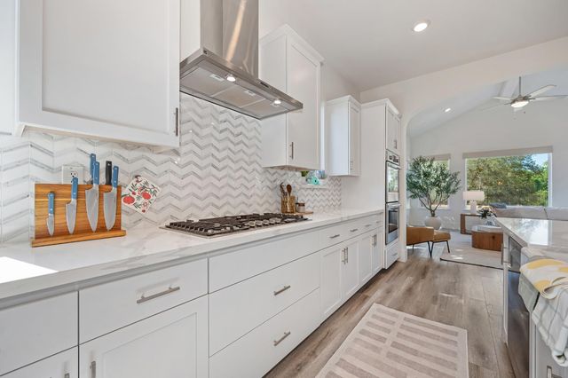 5970 Secret Preserve Ct, Rocklin, CA 95677