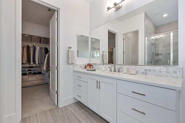 5970 Secret Preserve Ct, Rocklin, CA 95677