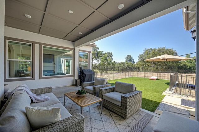 5970 Secret Preserve Ct, Rocklin, CA 95677