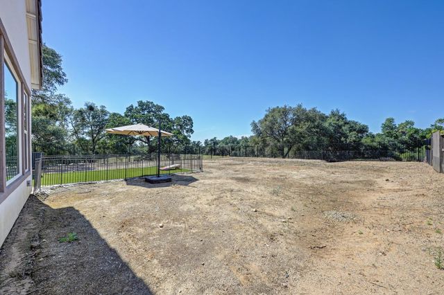 5970 Secret Preserve Ct, Rocklin, CA 95677