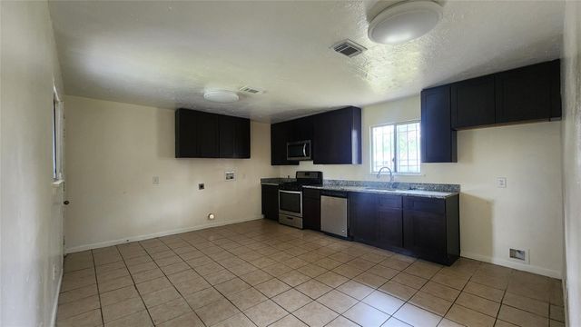 6114 Hartwick Road, Houston, TX 77016