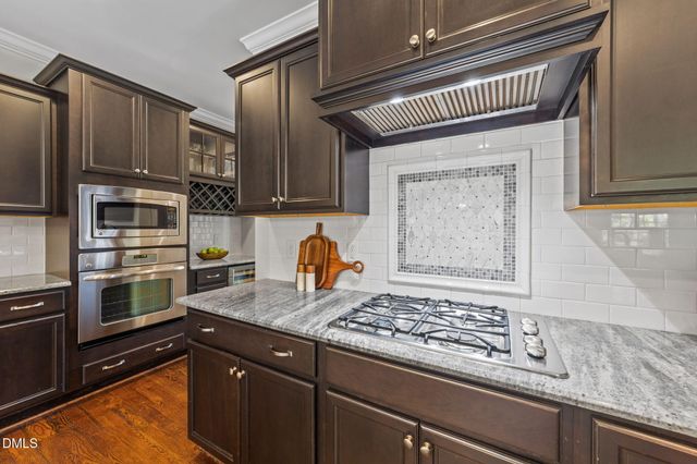 501 Wanderview Lane, Holly Springs, NC 27540