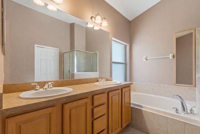 411 N WAYMAN STREET, Longwood, FL 32750