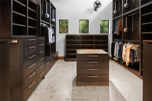 2917 Blue Belle Drive, Bryan, TX 77807