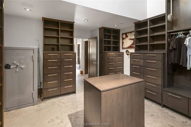 2917 Blue Belle Drive, Bryan, TX 77807