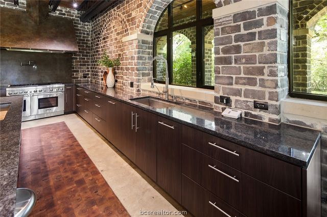 2917 Blue Belle Drive, Bryan, TX 77807