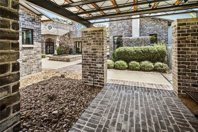 2917 Blue Belle Drive, Bryan, TX 77807