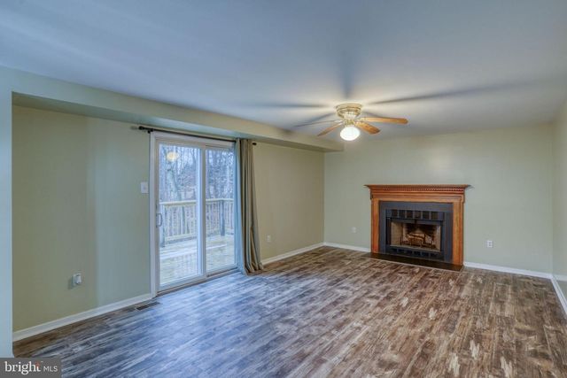 122 BARTLEY DR, Newark, DE 19702