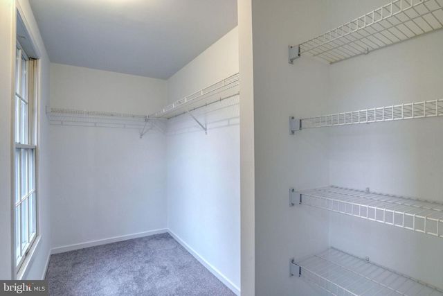 122 BARTLEY DR, Newark, DE 19702