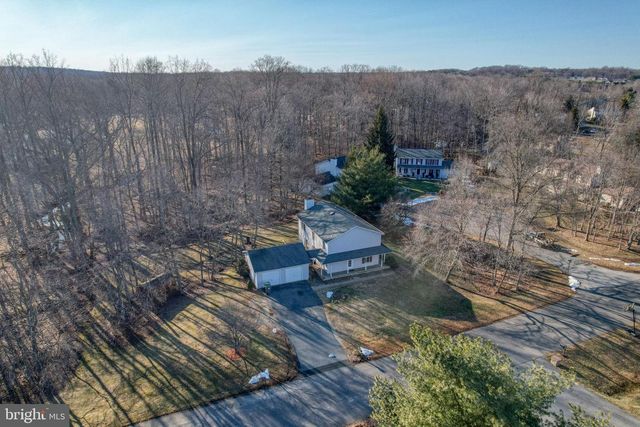 122 BARTLEY DR, Newark, DE 19702