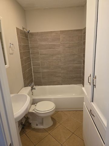 1811 W College Street, Sherman, TX 75092