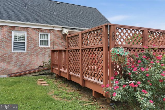 605 STOCKTON RD, Front Royal, VA 22630