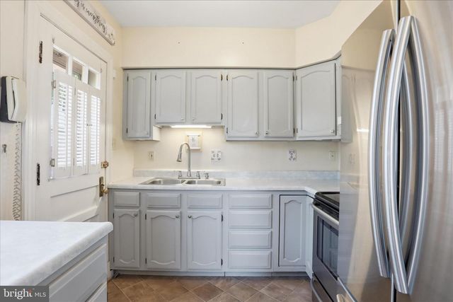 605 STOCKTON RD, Front Royal, VA 22630