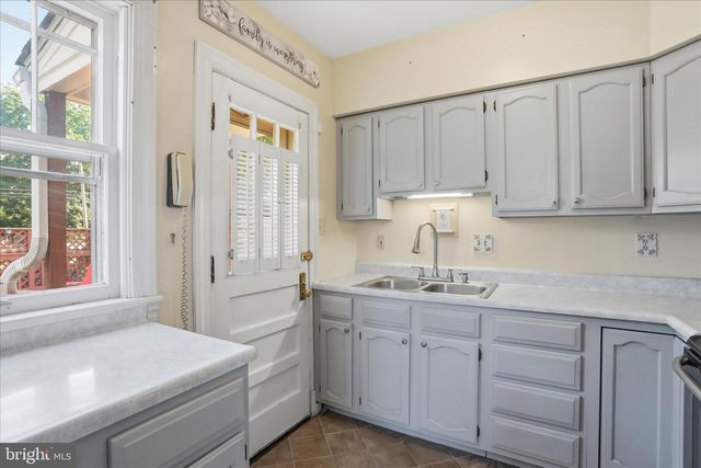 605 STOCKTON RD, Front Royal, VA 22630