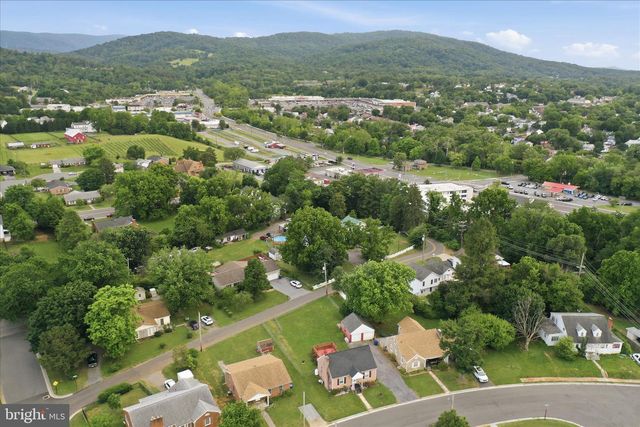605 STOCKTON RD, Front Royal, VA 22630