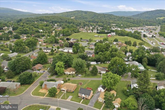 605 STOCKTON RD, Front Royal, VA 22630