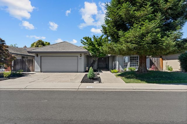 1449 Keagle Way, Lodi, CA 95242
