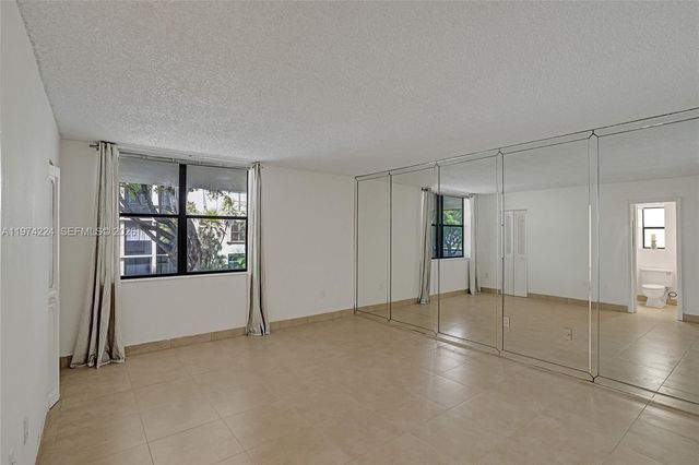 20291 NE 30th Ave 112, Aventura, FL 33180