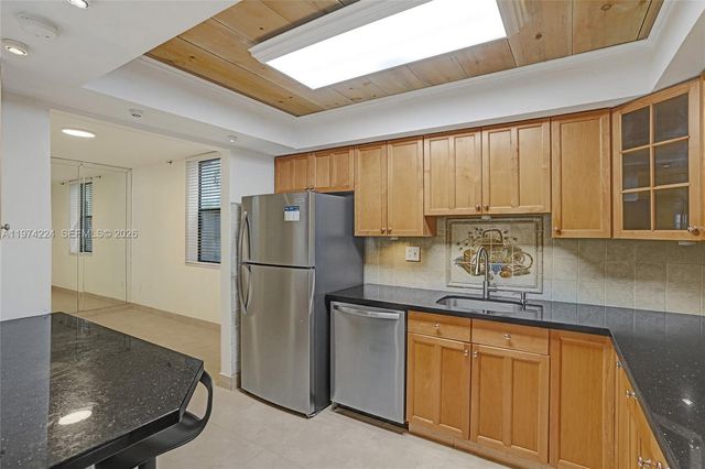 20291 NE 30th Ave 112, Aventura, FL 33180